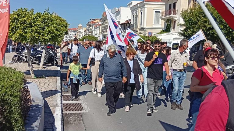 “Οχι” στο νέο 13ωρο φώναξαν και οι Σαμιώτες