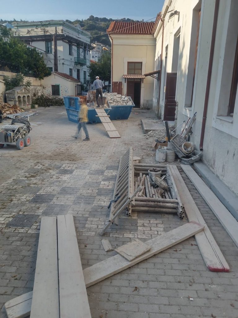 Δήμος Ανατολικής Σάμου: Προχωρούν οι εργασίες για την αποκατάσταση των σεισμόπληκτων σχολείων