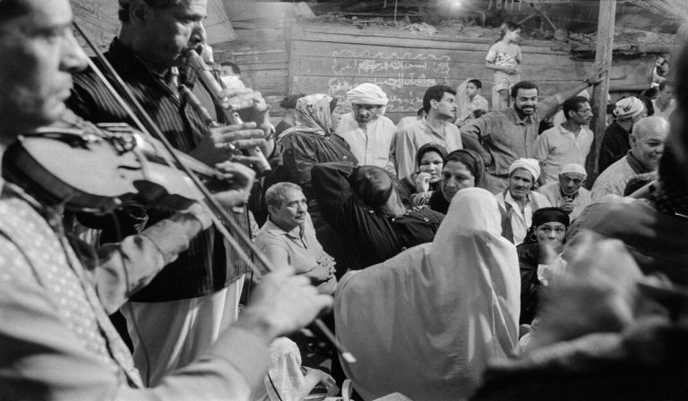 «Ο κόσμος σαν πανηγύρι» του Μανώλη Μαραγκούλη- Παρουσίαση φωτογραφικού λευκώματος