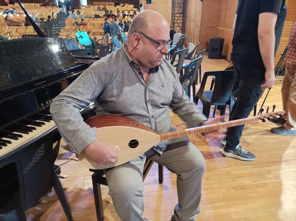 Δωρεά 40 μουσικών οργάνων στο Μουσικό Σχολείο Σερρών