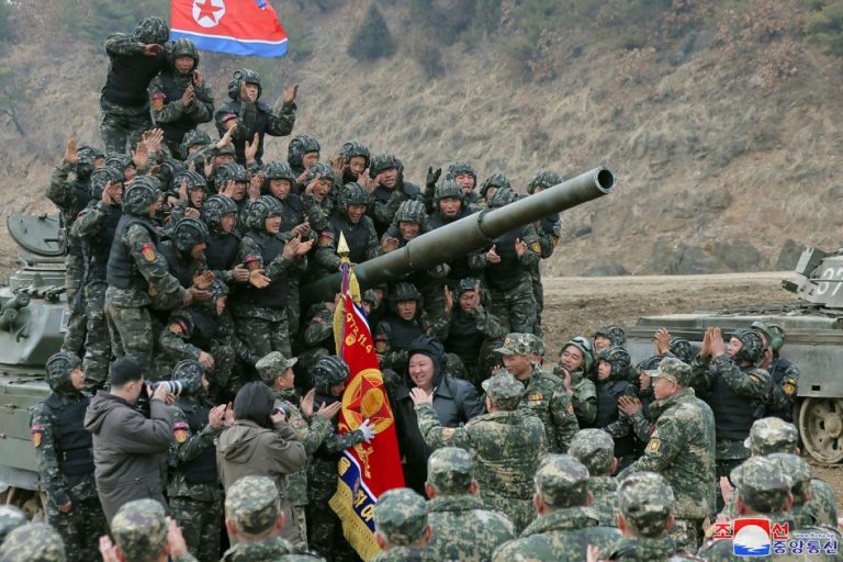Β. Κορέα: Κατασκευή μνημείου για τους πεσόντες στρατιωτικούς της στον πόλεμο της Ρωσίας κατά της Ουκρανίας
