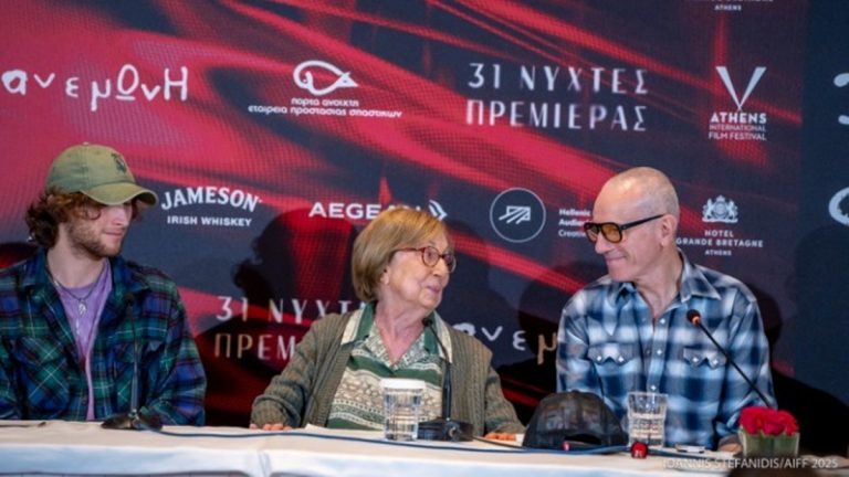 «Δεν είμαι ερημίτης, ζω ήσυχα», δήλωσε ο Ντάνιελ Ντέι Λιούις από την Αθήνα – Τι είπε για την πρεμιέρα της νέας του ταινίας, «Ανεμώνη»