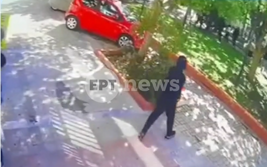 Βίντεο ντοκουμέντο του ΕΡΤnews από την άγρια συμπλοκή μαθητών στο Περιστέρι