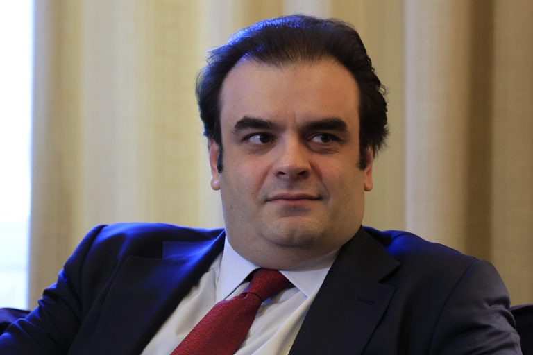 Συνάντηση Κ. Πιερρακάκη με τον Αρχιεπίσκοπο Αμερικής