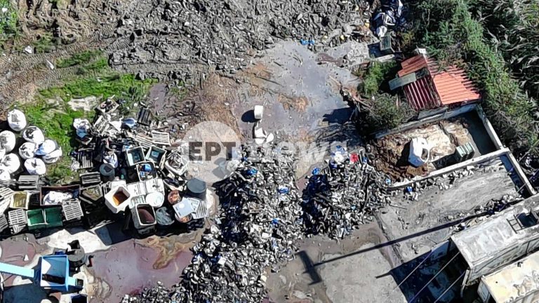 Πρέβεζα: Χωρίς άδεια, δίπλα στον ποταμό Λούρο ενταφιάστηκαν τα απόβλητα από την Κέρκυρα – Αποκλειστικά πλάνα ΕΡΤnews