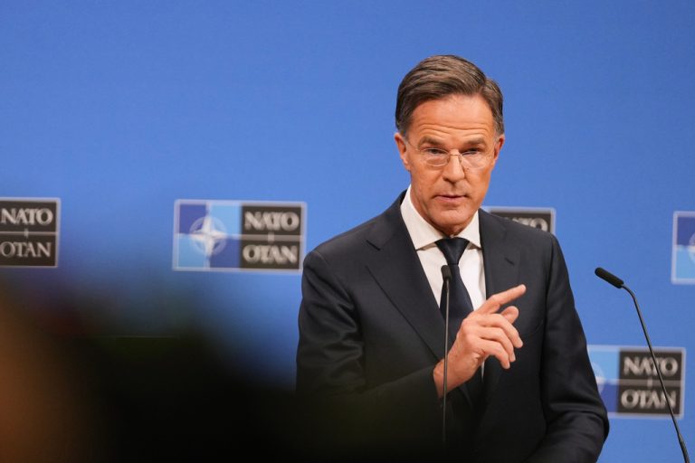 Συνάντηση με τον Ντόναλντ Τραμπ θα έχει στην Ουάσινγκτον ο γγ του ΝΑΤΟ