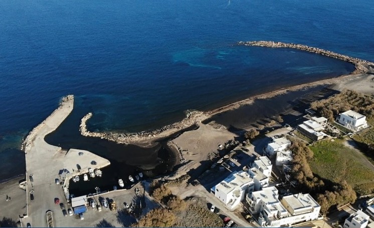 Σαντορίνη: Εγκρίθηκε η χρηματοδότηση για την κατασκευή προβλήτα έκτακτης ανάγκης στον Μονόλιθο