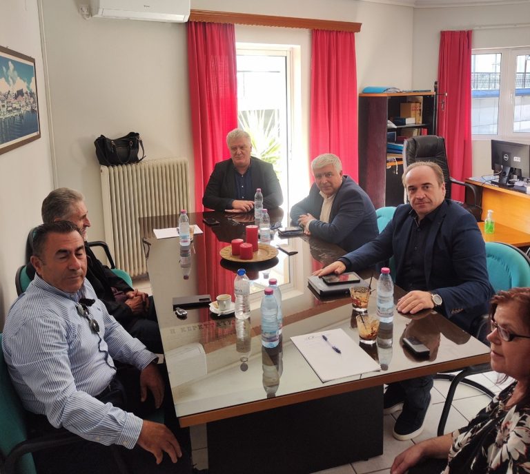 Συνάντηση των Δημάρχων της Περιφερειακής Ενότητας Πρέβεζας με τον Γραμματέα της Αποκεντρωμένης Διοίκησης