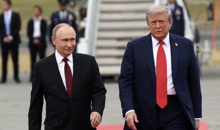 FT: Γιατί ακυρώθηκε η προγραμματισμένη συνάντηση Τραμπ – Πούτιν στη Βουδαπέστη