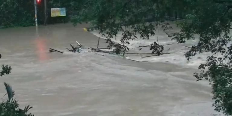 LIVE: Πλημμύρες στην Κούβα από τον τυφώνα Melissa – Άφησε σε χάος την Τζαμάικα (video)