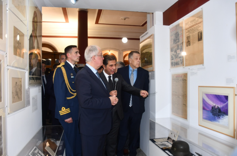 Θεσσαλονίκη: Ο Πρόεδρος της Δημοκρατίας εγκαινίασε τη διπλή Έκθεση «Ζωντανεύοντας την ιστορία» στο Διοικητήριο