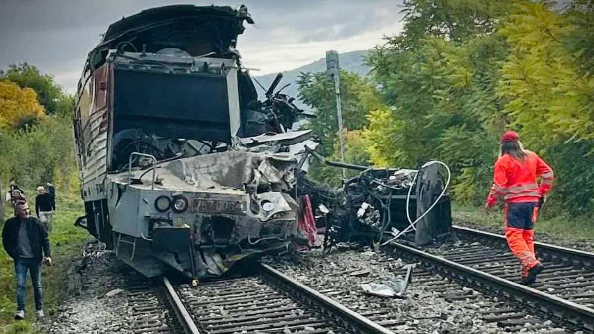 Μετωπική σύγκρουση τραίνων στη Σλοβακία