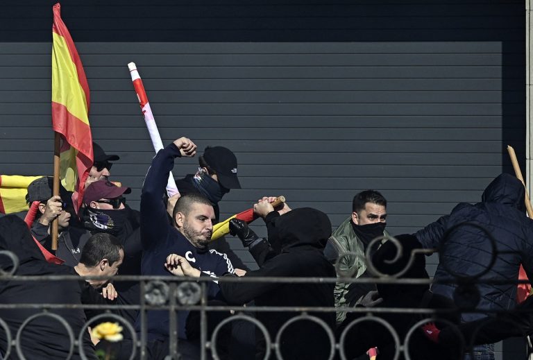 Ισπανία: 17 συλλήψεις μετά από βίαιη συγκέντρωση ακροδεξιών στη Βιτόρια