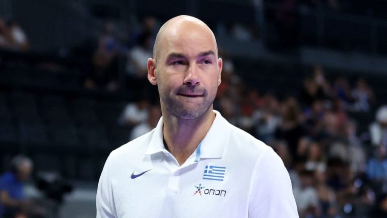 Παραμένει στο «τιμόνι» της Εθνικής ο Σπανούλης