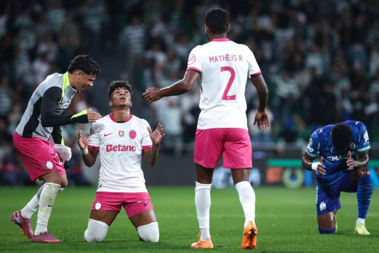Champions League: Με «σπασμένα φρένα» η Μπάγερν, 4-0 την Μπριζ- «Ξέσπασε» στην Άϊντραχτ η Λίβερπουλ με 5-1 στη Γερμανία, νίκη με ανατροπή η Σπόρτινγκ