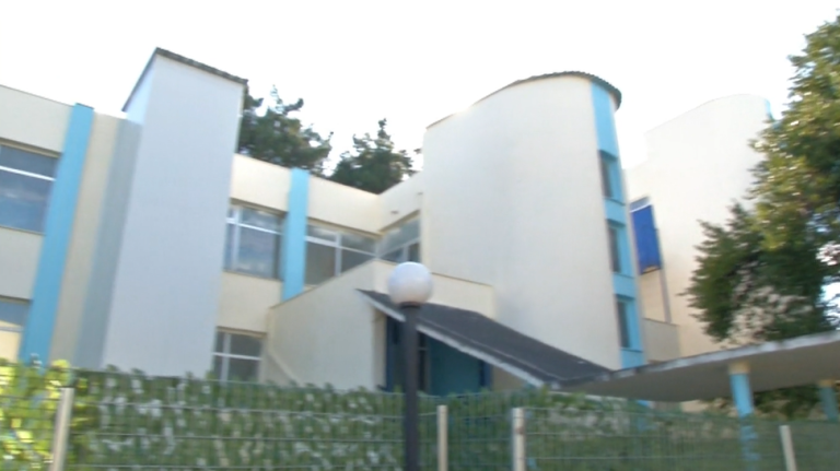 Θεσσαλονίκη: Όμηροι της γραφειοκρατίας οι μαθητές του 2ου Ειδικού Σχολείου Θέρμης
