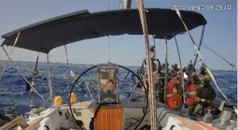 Τουρκία: Αεροπορικώς στην Κωνσταντινούπολη θα μεταφερθούν 137 ακτιβιστές του στολίσκου για τη Γάζα, σύμφωνα με τις τουρκικές αρχές
