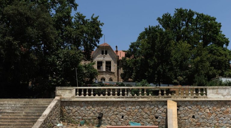 Τατόι: Στο «φως» 70.000 θησαυροί από τις συλλογές του πρώην βασιλικού κτήματος – «Άρωμα» ιστορίας και πολιτισμού