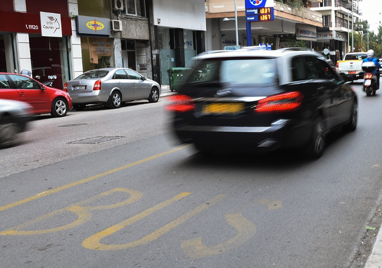 Θεσσαλονίκη: Απείλησε οδηγό ταξί με σύριγγα για να τον ληστέψει