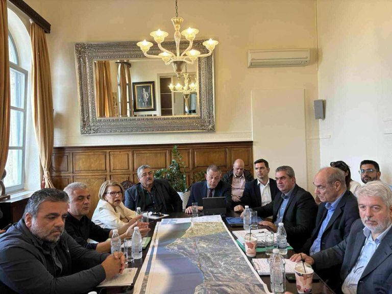 Χανιά: Σύσκεψη στην αντιπεριφέρεια για τον ΒΟΑΚ παρουσία του υφ. Ν. Ταχιάου