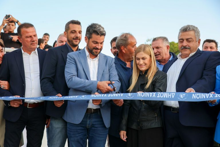 Χανιά: Εγκαινιάστηκε το πρώτο Δημοτικό Κολυμβητήριο στον Κλαδισό