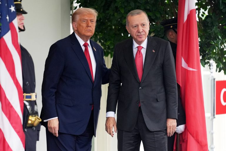 Τηλεφωνική συνομιλία Ερντογάν με Τραμπ – Τι είπαν για τη Γάζα