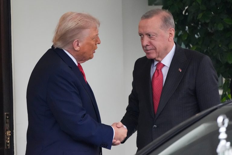 Ερντογάν: Υπενθύμισα στον Τραμπ ότι πληρώσαμε για τα F-35 