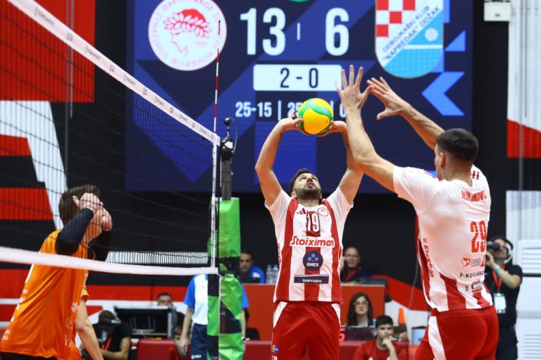 CEV Champions League: Άνετη πρόκριση για τον Ολυμπιακό, 3-0 σετ τη Νάπρεντακ Όντζακ