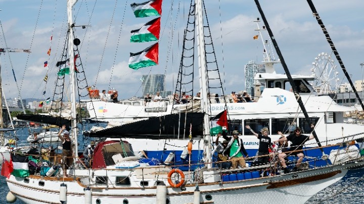 Global Sumud Flotilla: Απεργία πείνας αρχίζουν έντεκα μέλη της ελληνικής αποστολής – Στο λιμάνι της Ασντόντ οι πρώτοι ακτιβιστές του στολίσκου