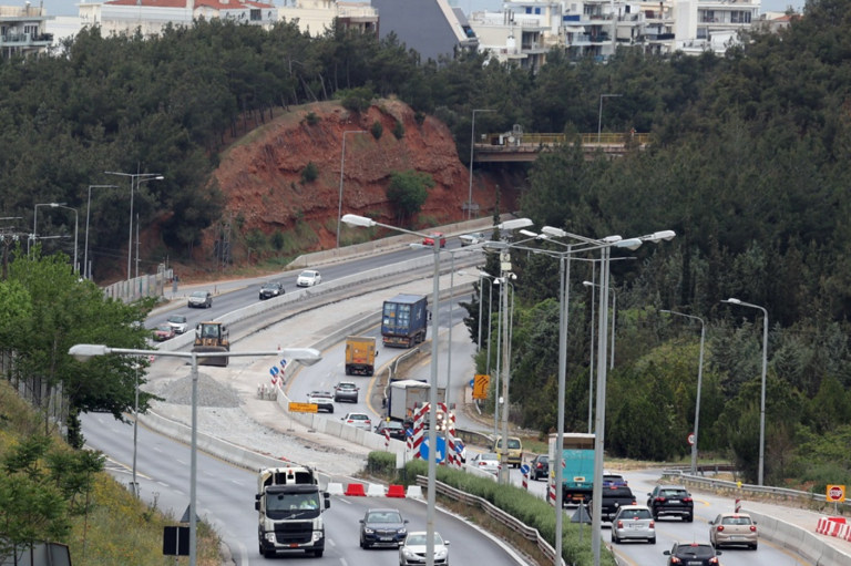 Θεσσαλονίκη: Προσωρινές κυκλοφοριακές ρυθμίσεις απόψε  στην Περιφερειακή λόγω FlyOver