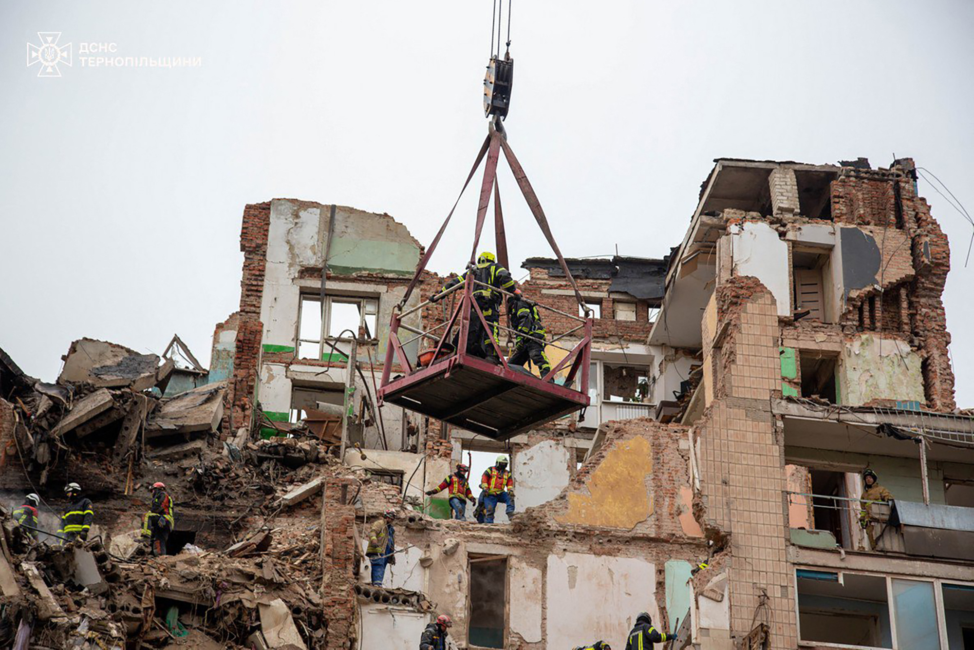 Κλιμακώνει την πίεση ο Τραμπ στον Ζελένσκι: «Το σχέδιο, ή του αρέσει ή συνεχίζει να πολεμά» – Συνεδριάζουν εκτάκτως ηγέτες της ΕΕ