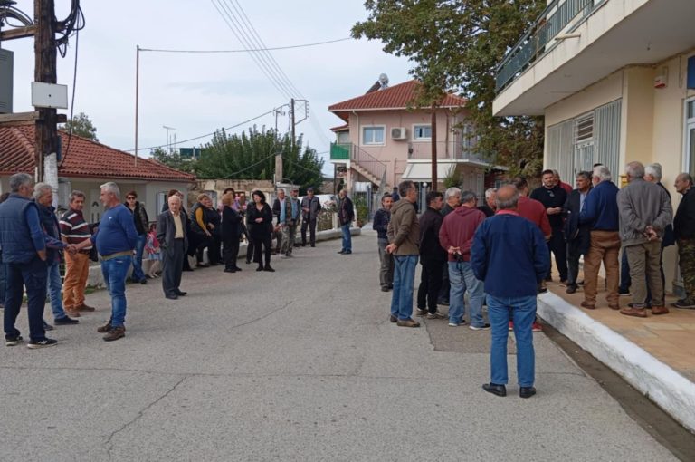 Kινητοποίηση διαμαρτυρίας για τα ΕΛΤΑ στην Εφύρα Πηνείας