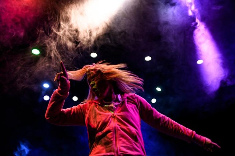 Το “Prima Facie” με τη Λένα Παπαληγούρα για 2η χρονιά στο Θέατρο Πορεία