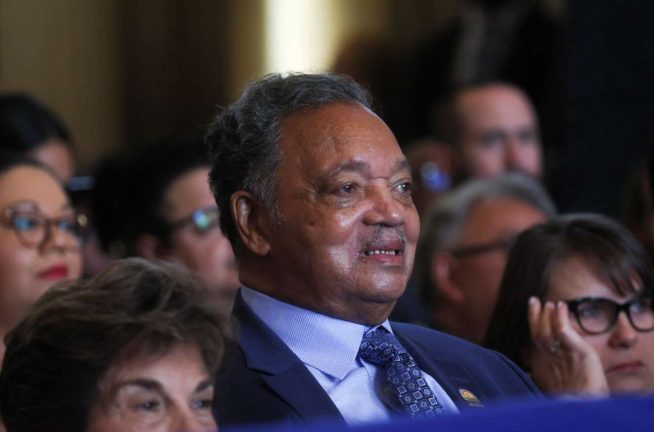 ΗΠΑ: Στο νοσοκομείο διακομίστηκε ο ακτιβιστής για τα πολιτικά δικαιώματα αιδεσιμότατος Τζέσε Τζάκσον