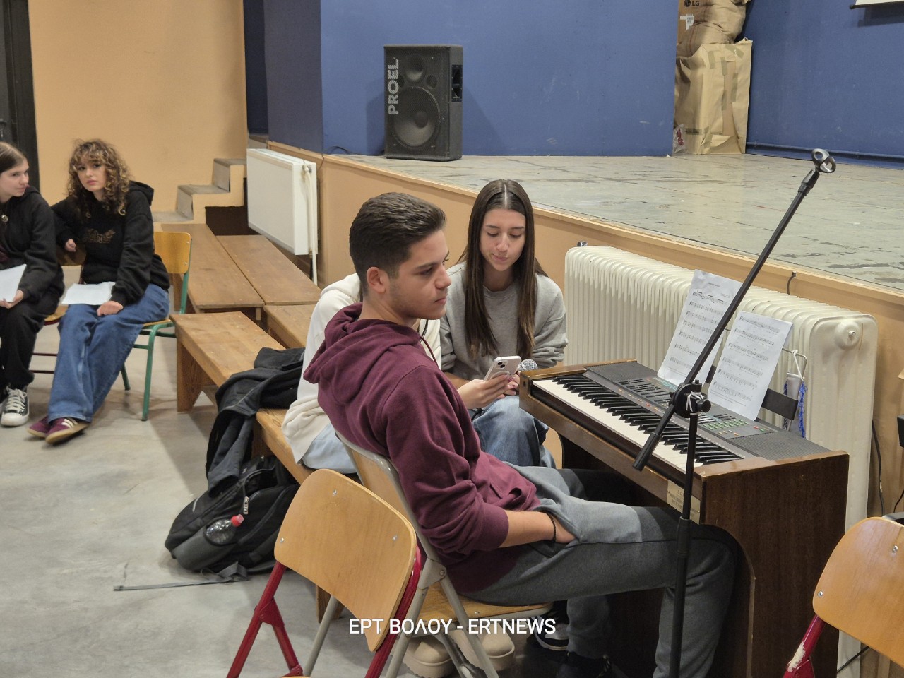 20251105-120214-copy-1280x960-1 Μαθητές του 2ου Προτύπου Λυκείου Βόλου ζωντανεύουν τη μνήμη του Ολοκαυτώματος