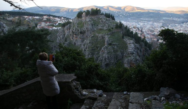 Τουρισμός για όλους 2025: Ανακοινώθηκε ο νέος οριστικός πίνακας δικαιούχων χαμηλής περιόδου