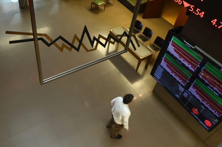 Χρηματιστήριο Αθηνών: Τα ρεκόρ του 2025 – Σε ιστορικό υψηλό η συμμετοχή των ξένων στην κεφαλαιοποίηση της αγοράς