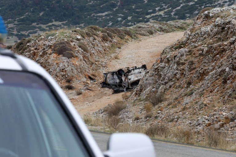 Δολοφονία 42χρονου στην Αράχωβα: Υπό έρευνα συμβόλαιο θανάτου, σχέσεις με την Greek Mafia αλλά και τηλεφώνημα «παγίδα»