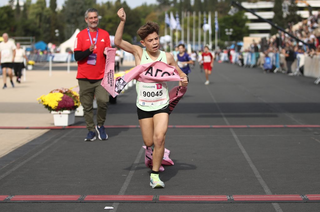 Μαραθώνιος: Πρώτοι τερματισμοί στον παιδικό αγώνα δρόμου