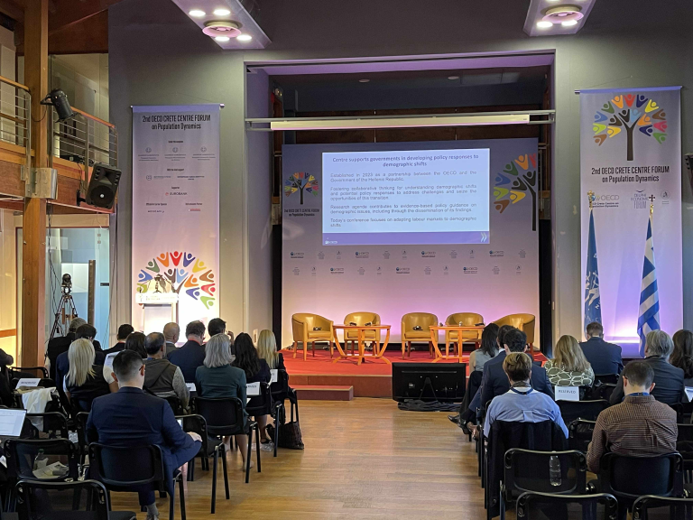 Χανιά: Ξεκίνησε το διήμερο Forum του ΟΟΣΑ στην Κρήτη για το δημογραφικό και τις μεταβολές στις εργασιακές ανάγκες (φώτο)