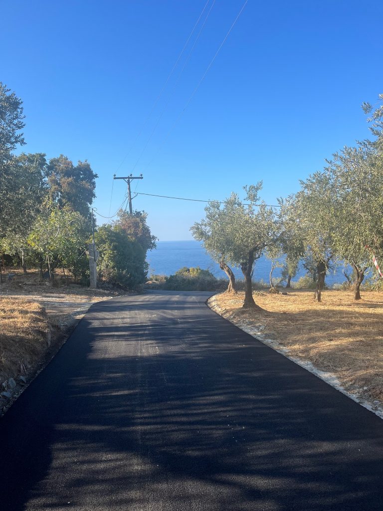 Νότιο Πήλιο: Ολοκληρώθηκε η ασφαλτόστρωση του δρόμου προς τον οικισμό Πλάκας Νεοχωρίου