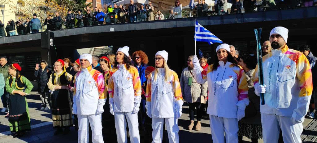 Κοζάνη: Ζέστανε τις καρδιές όλων η Ολυμπιακή φλόγα – Mήνυμα ειρήνης, ενότητας και αισιοδοξίας