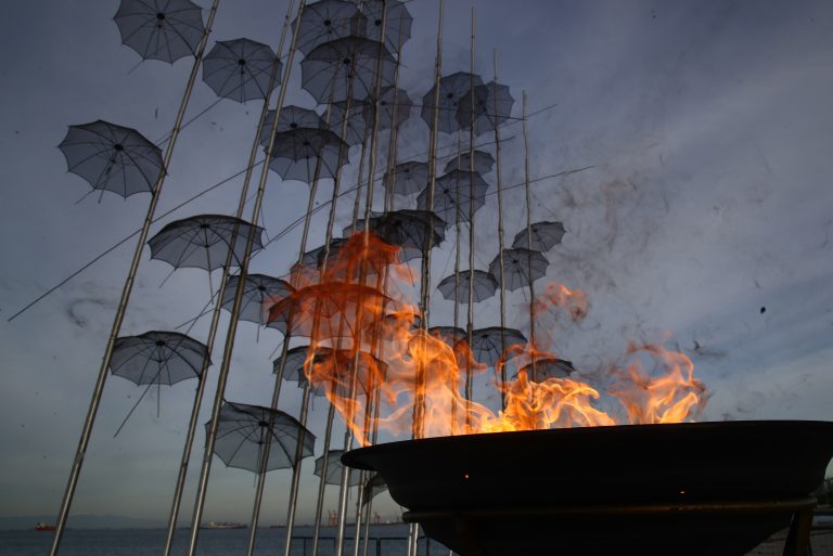 Η Θεσσαλονίκη υποδέχεται την Ολυμπιακή Φλόγα των Χειμερινών Ολυμπιακών Αγώνων