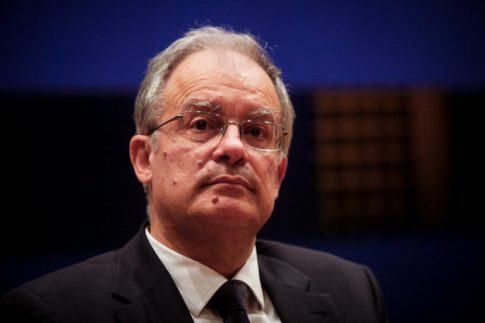 Βόλος: Εργαζόμενοι στην καθαριότητα βρήκαν πορτοφόλι στα απορρίμματα και το παρέδωσαν