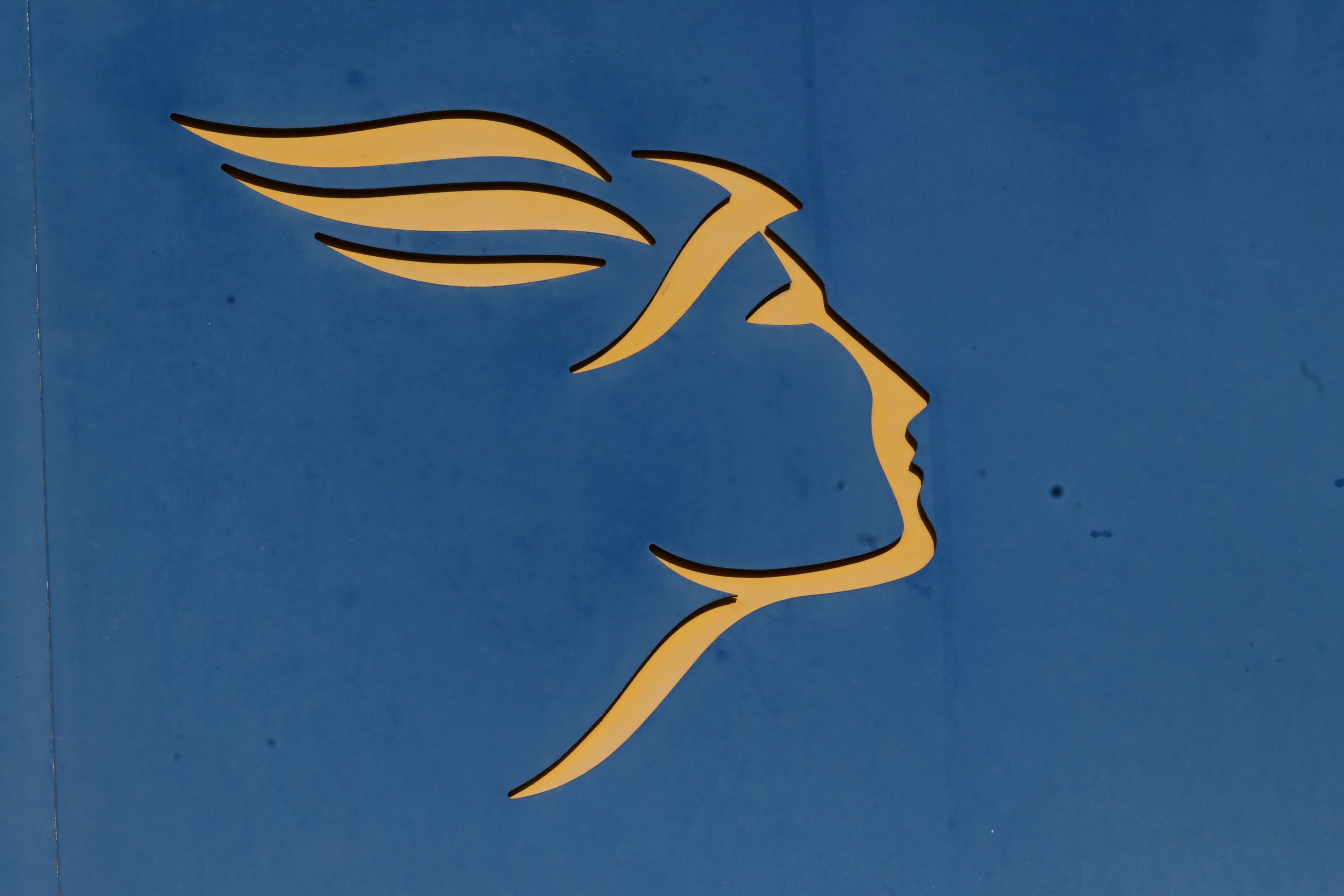 Διαμαρτυρίες για το κλείσιμο των ΕΛΤΑ – Η μεταρρύθμιση θα προχωρήσει αφού προηγηθεί διάλογος, λέει η κυβέρνηση