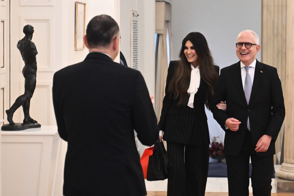 Την πρέσβη των ΗΠΑ Κίμπερλι Γκίλφοϊλ δέχθηκε στο υπουργείο ο ΥΠΕΞ Γ. Γεραπετρίτης