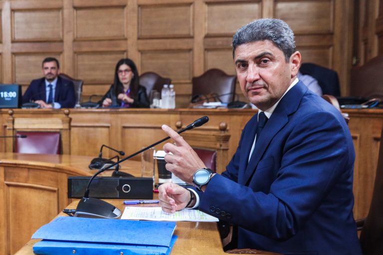 Λ. Αυγενάκης στην Εξεταστική για ΟΠΕΚΕΠΕ: Kαταθέτω ως μάρτυρας, όχι ως κατηγορούμενος, ζιγκ-ζαγκ οι απαντήσεις Σημανδράκου