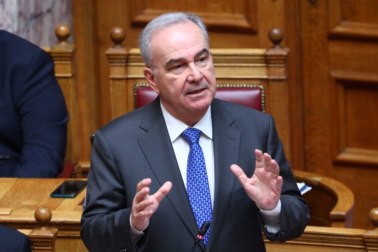 Νίκος Παπαθανάσης για την αναβάθμιση Fitch:  Η αξιοπιστία της αναπτυξιακής οικονομικής πολιτικής αναγνωρίζεται διεθνώς