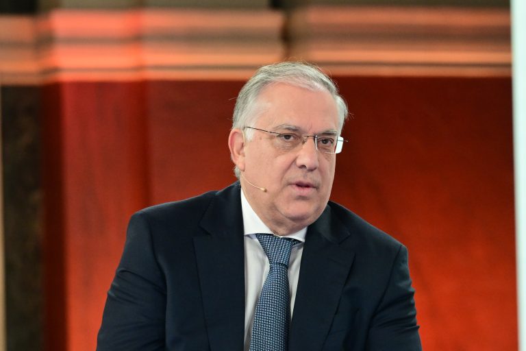 Θεοδωρικάκος: Ενίσχυση της παραγωγικότητας σημαίνει καλύτεροι μισθοί και καλύτερες προοπτικές για όλους