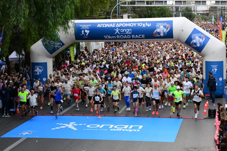42ος Αυθεντικός Μαραθώνιος: Αντίστροφη μέτρηση για την εκκίνηση – Νέο ρεκόρ συμμετοχών με 75.000 δρομείς